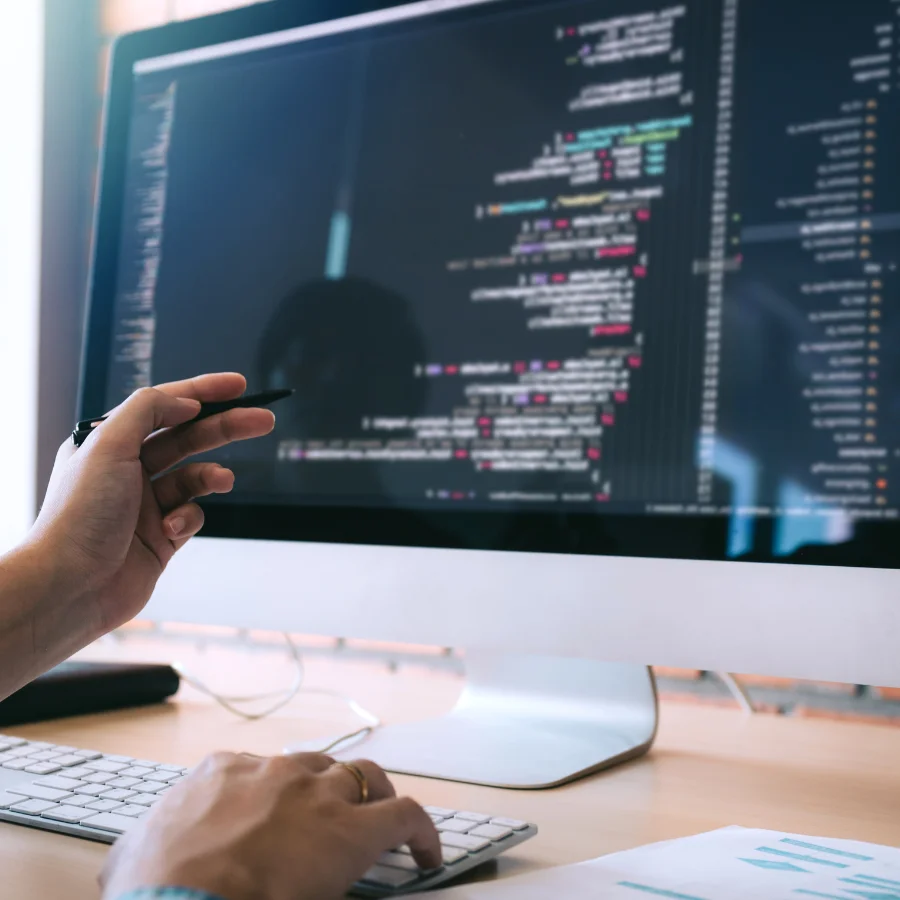 urHub.builtByUs.imageAlt